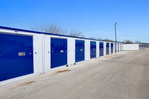 US Storage Centers - San Antonio - Grissom