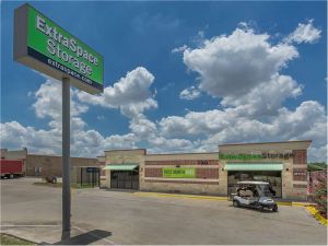 Extra Space Storage - 1622 - Duncanville - E Wheatland Rd