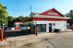Public Storage - Kansas City - 6600 State Ave