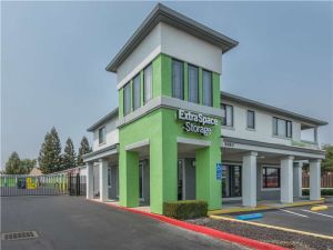 Extra Space Storage - 0696 - Elk Grove - Stockton Blvd