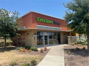 Extra Space Storage - 3659 - Leander - Crystal Falls Pkwy