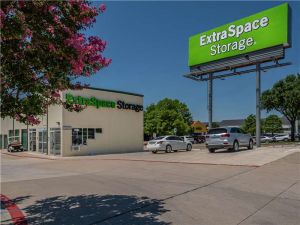 Extra Space Storage - 7314 - Irving - Airport Freeway